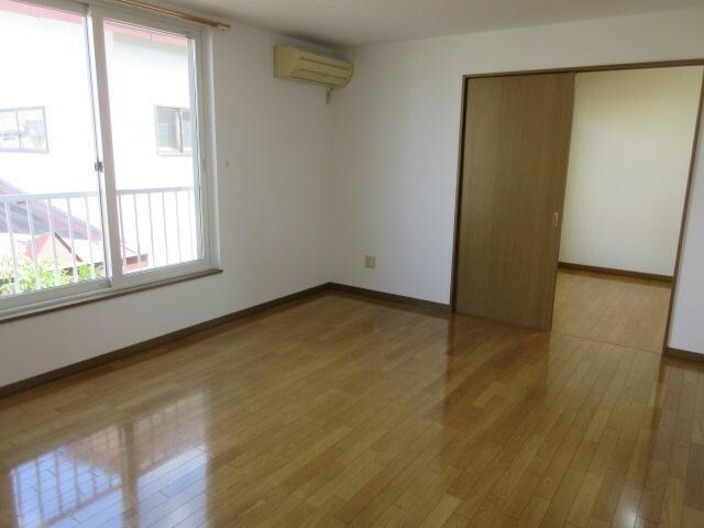 ラ・ポレール陸Bの物件内観写真