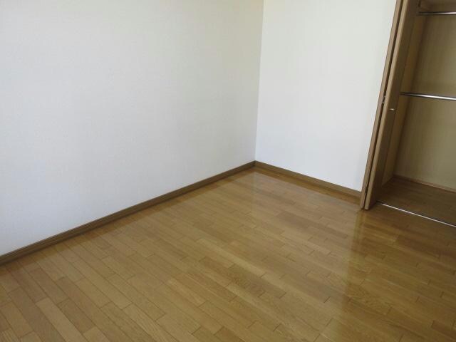 ラ・ポレール陸Bの物件内観写真