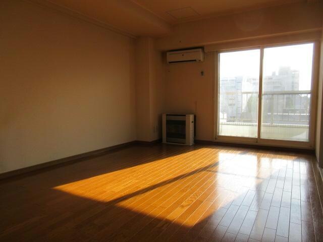 大通南８マンションの物件内観写真