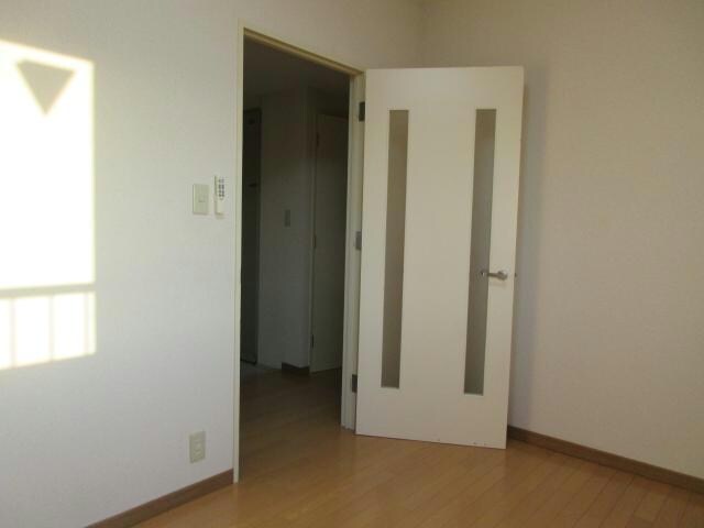 ホワイトパレスの物件内観写真