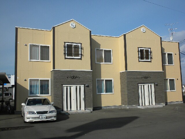 プードリエサクラの物件外観写真