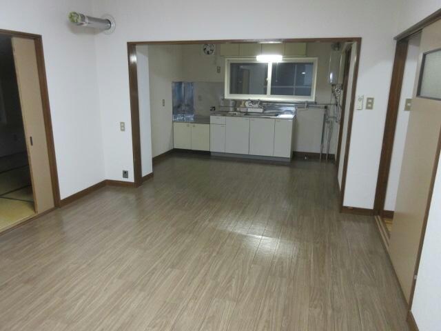 ホワイトハイツの物件内観写真