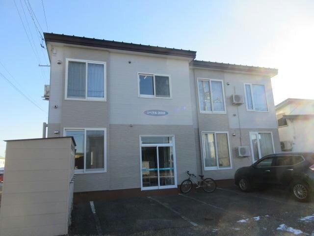 リベラル３３３の物件外観写真