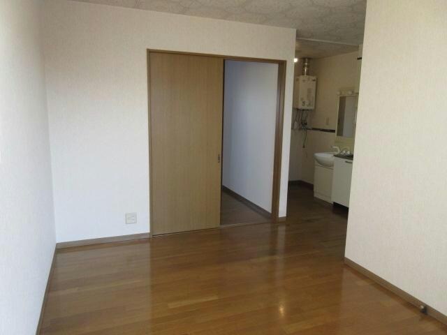 リベラル３３３の物件内観写真