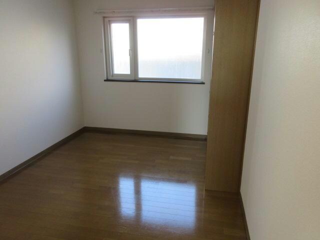 リベラル３３３の物件内観写真