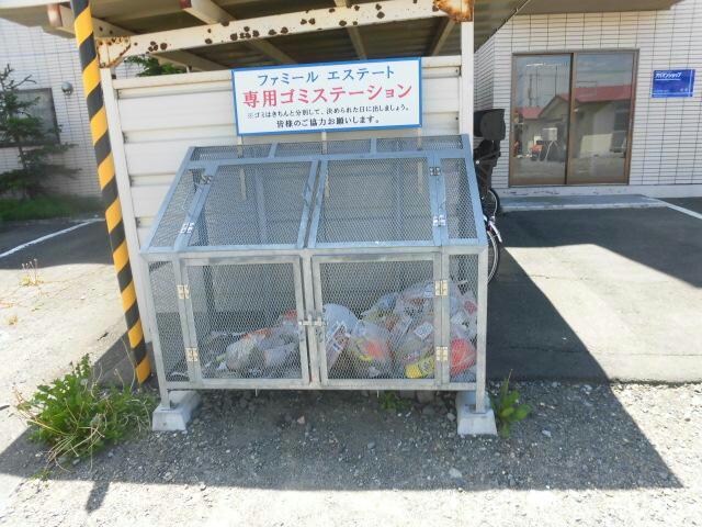 ファミールエステートの物件内観写真