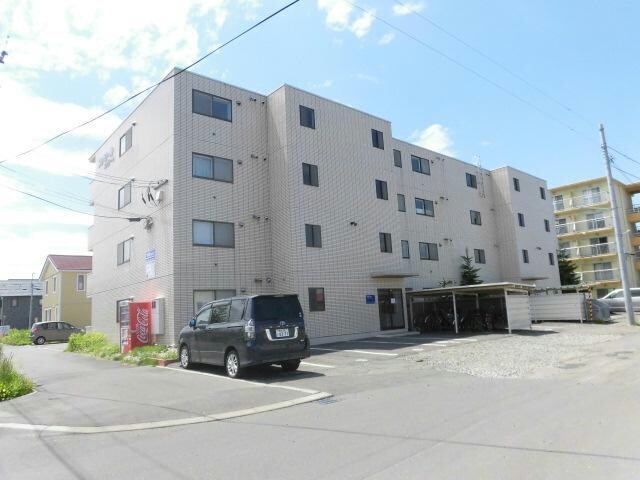 ファミールエステートの物件外観写真