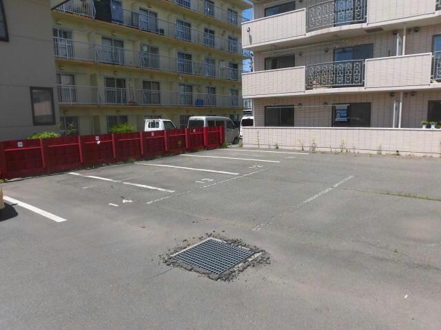 ファミールエステートの物件外観写真