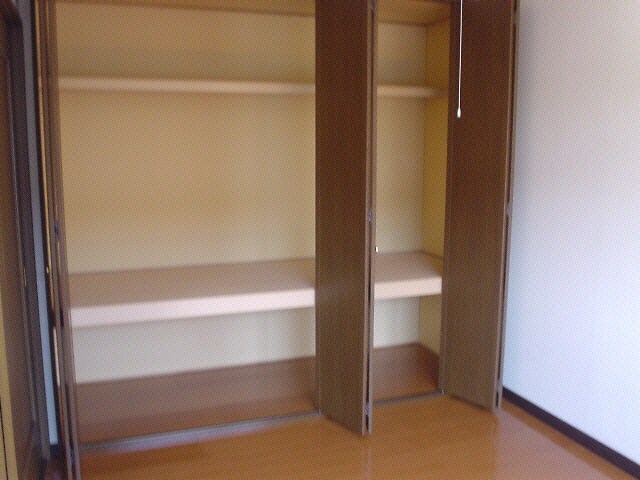 グロウリッチAの物件内観写真