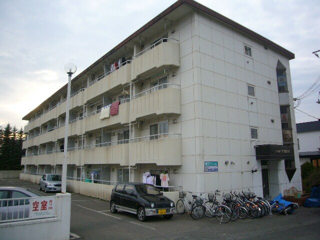 コーポラスYOSHITOの物件外観写真