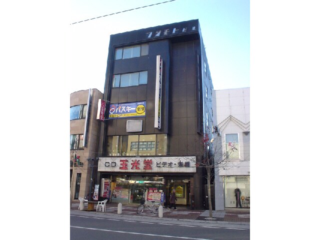 フジモトビルの物件外観写真