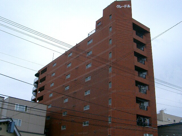 クレードルマンションの物件外観写真