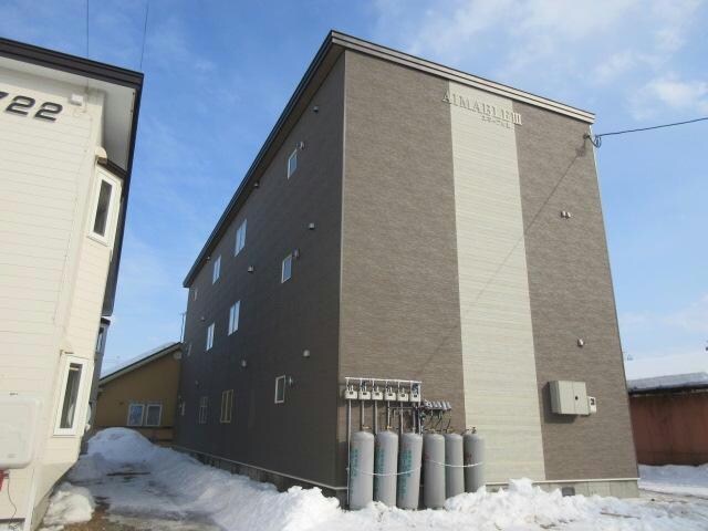 エマーブルⅢの物件外観写真