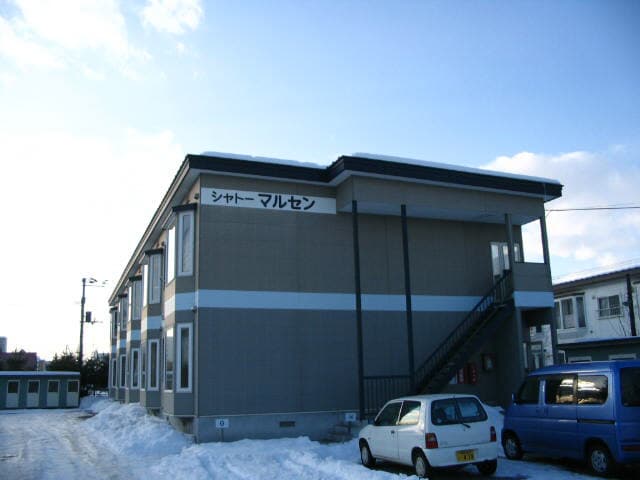 シャトーマルセンの物件外観写真
