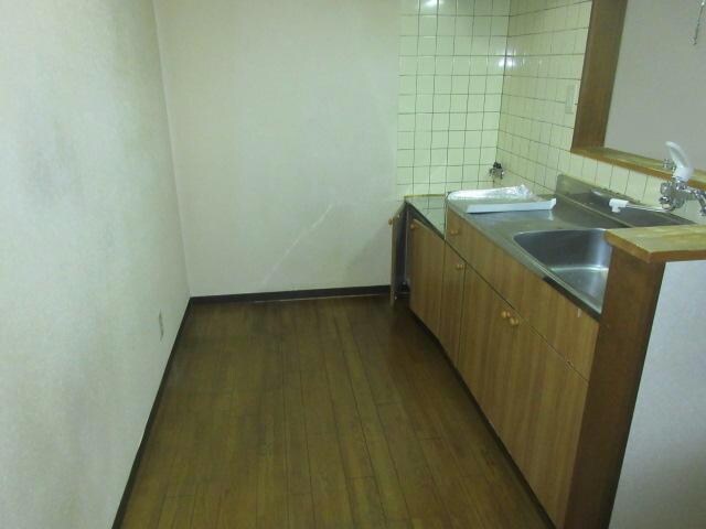 シャトーマルセンの物件内観写真