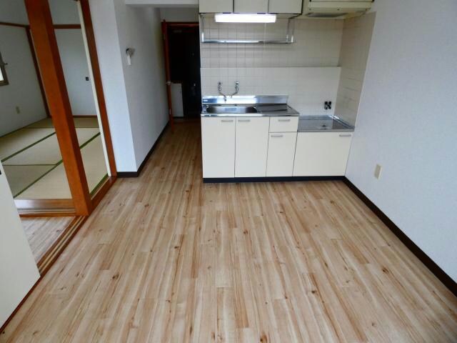 メゾンドール明星の物件内観写真