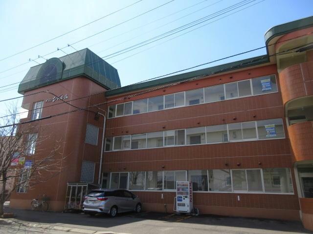 メゾンシャルムの物件外観写真