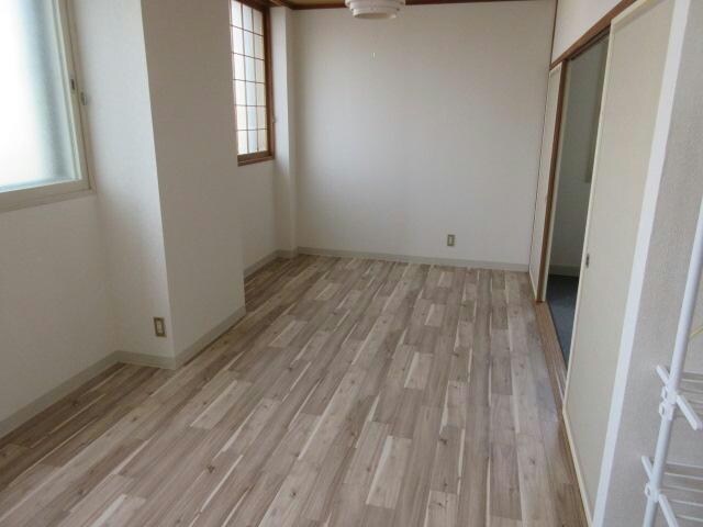 清水ビルの物件内観写真