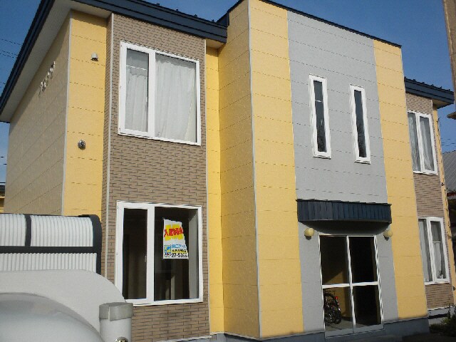 シェソワの物件外観写真