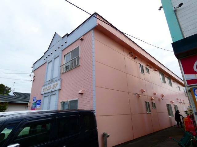 ウエスト27の物件外観写真