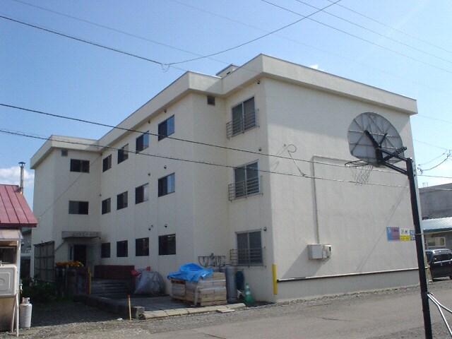 細田マンション第2の物件外観写真