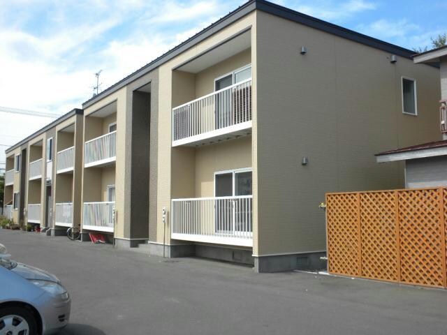 ル・コフレ517（西棟）の物件外観写真