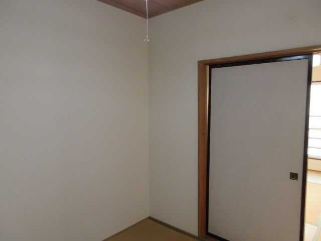 ロイヤルハイツの物件内観写真