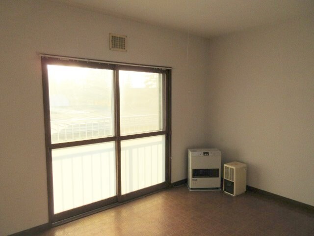 ロイヤルハイツの物件内観写真