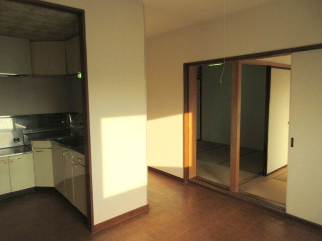 ロイヤルハイツの物件内観写真