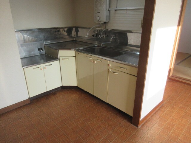 ロイヤルハイツの物件内観写真