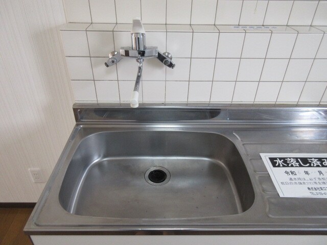 ラッキー・ストリッジⅠの物件内観写真