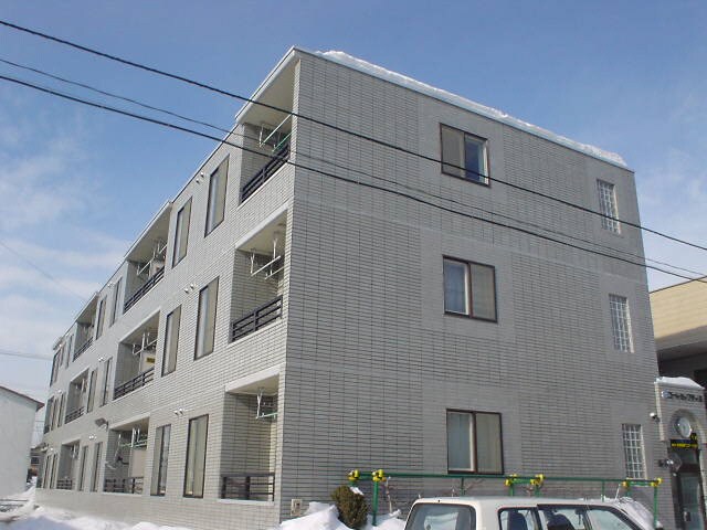 クラッシー西8条倶楽部の物件外観写真