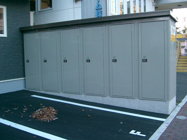 センタープレイスの物件外観写真