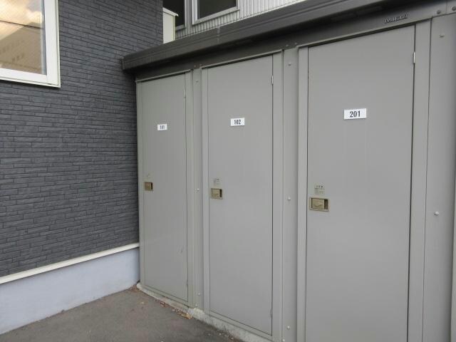 センタープレイスの物件外観写真