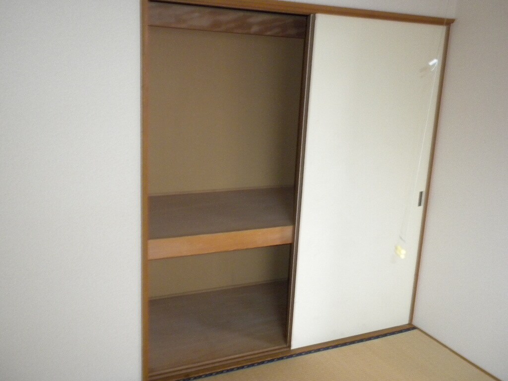 飛田ハイツ　A棟の物件内観写真