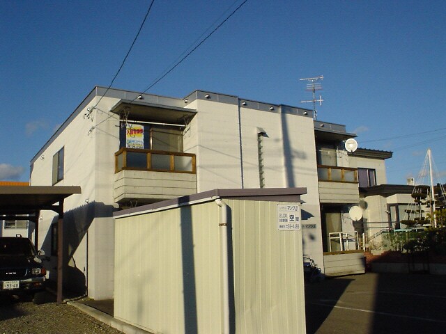 レジデンスマンワⅢの物件外観写真