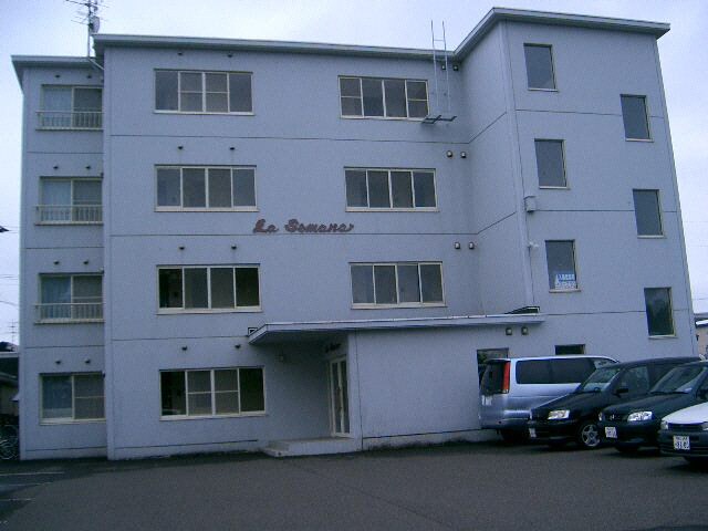 ラ・セマーナの物件外観写真