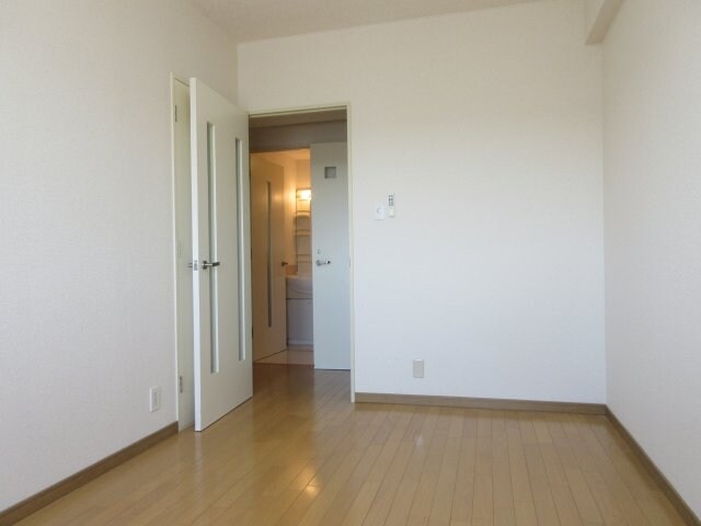 ホワイトパレスの物件内観写真