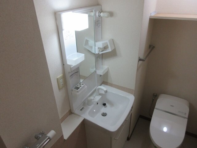 ホワイトパレスの物件内観写真