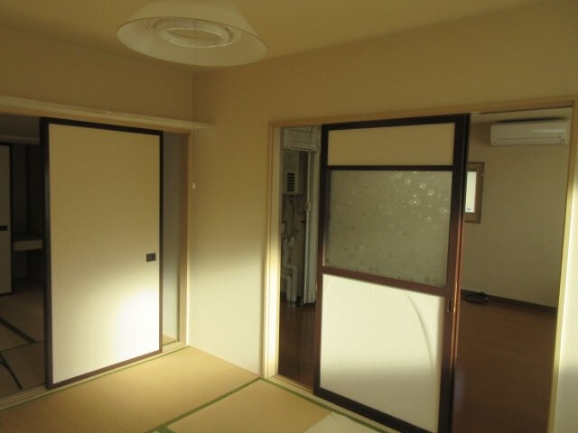 辻ハイツの物件内観写真