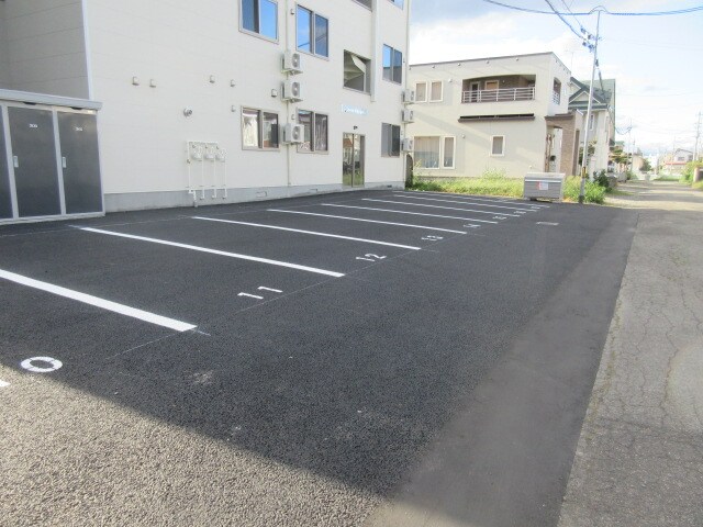 グラシアス緑ヶ丘の物件外観写真