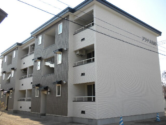 プラナス320の物件外観写真