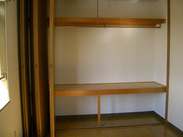 メゾンセリーヌの物件内観写真