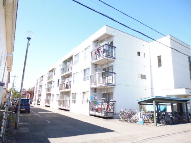 シャトーレの物件外観写真