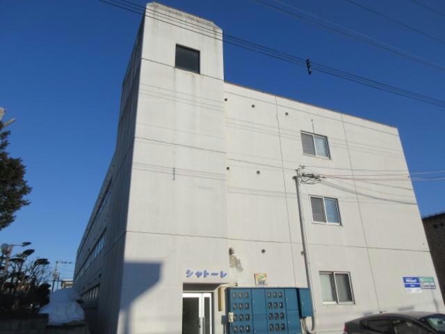 シャトーレの物件外観写真