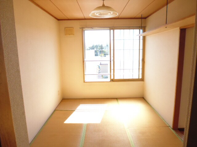 シャトーレの物件内観写真