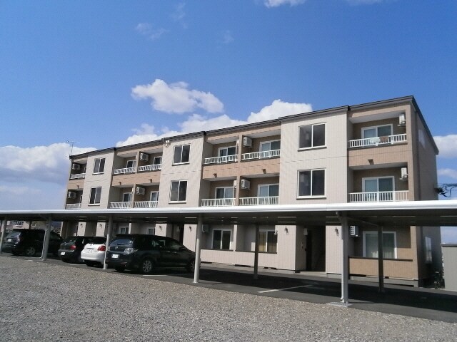 アルドゥールの物件外観写真