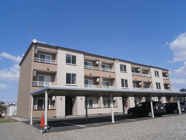 アルドゥールの物件外観写真