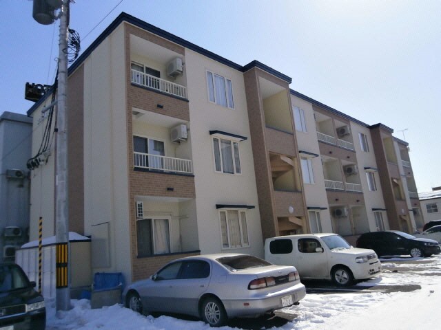 エムエル13の物件外観写真