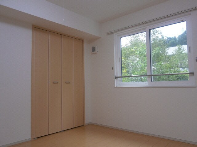 ガーディノディールズⅡの物件内観写真